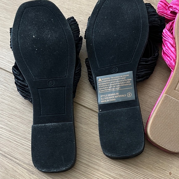 TOP Moda Women's Black and Pink Bow Sandals - Picture 5 of 5